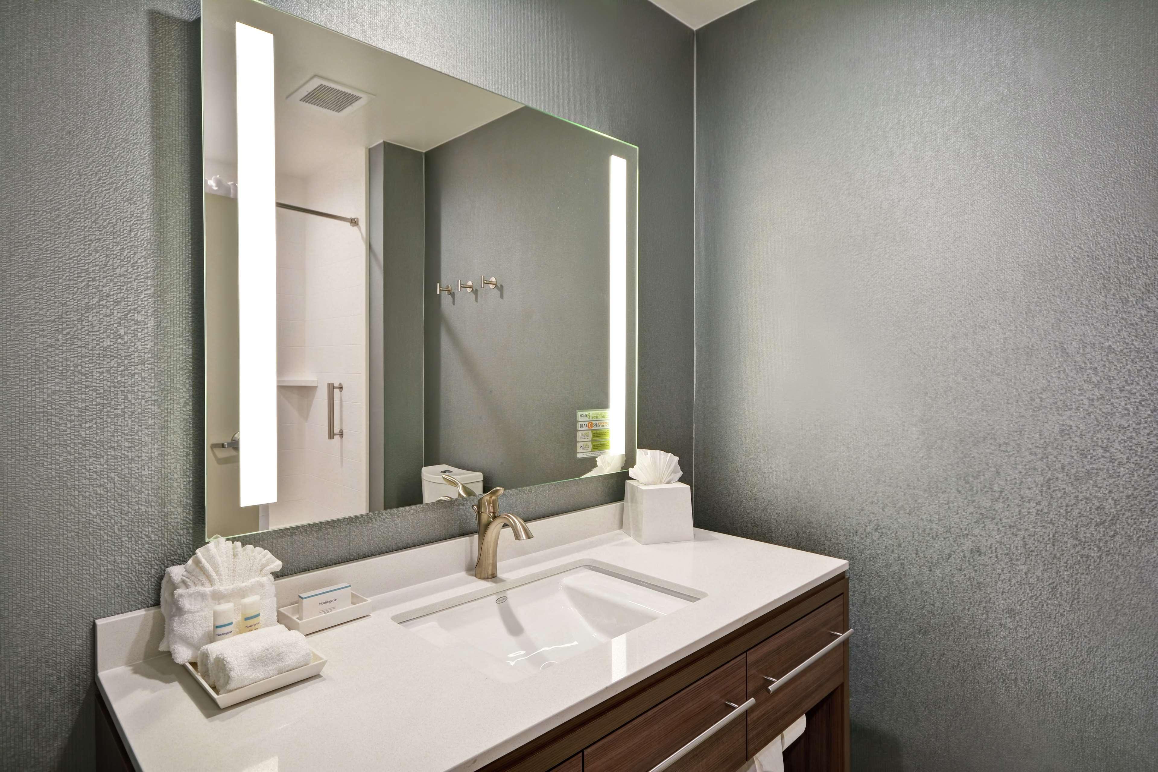 Home2 Suites Plano Legacy West Bagian luar foto