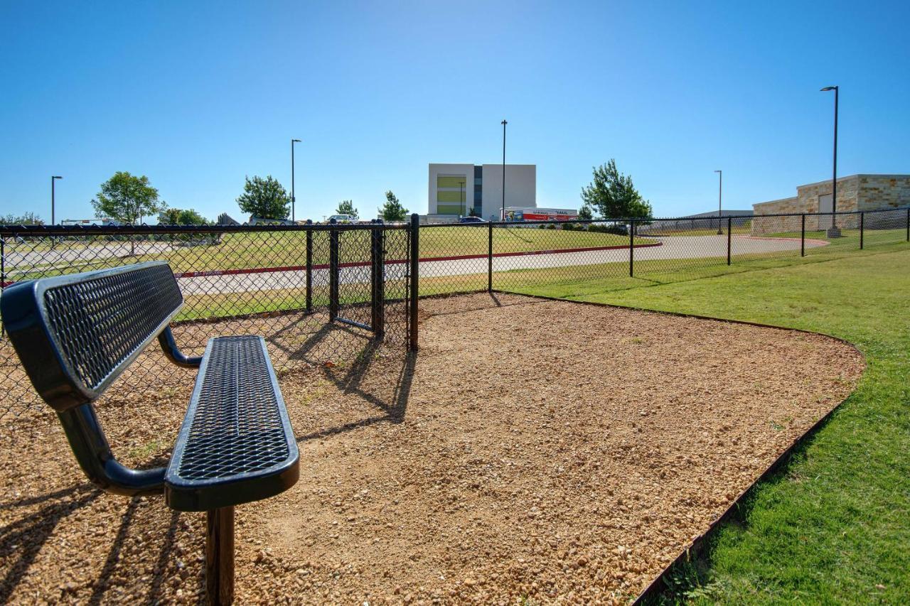 Home2 Suites Plano Legacy West Bagian luar foto
